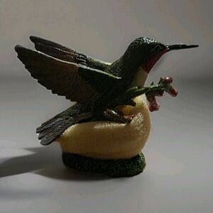 Anna's Hummingbird Figurine Danbury Mint New